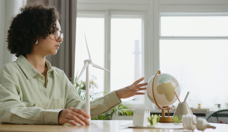 Sustainable Business Practices: How Companies Can Improve Profit & Planet Simultaneously